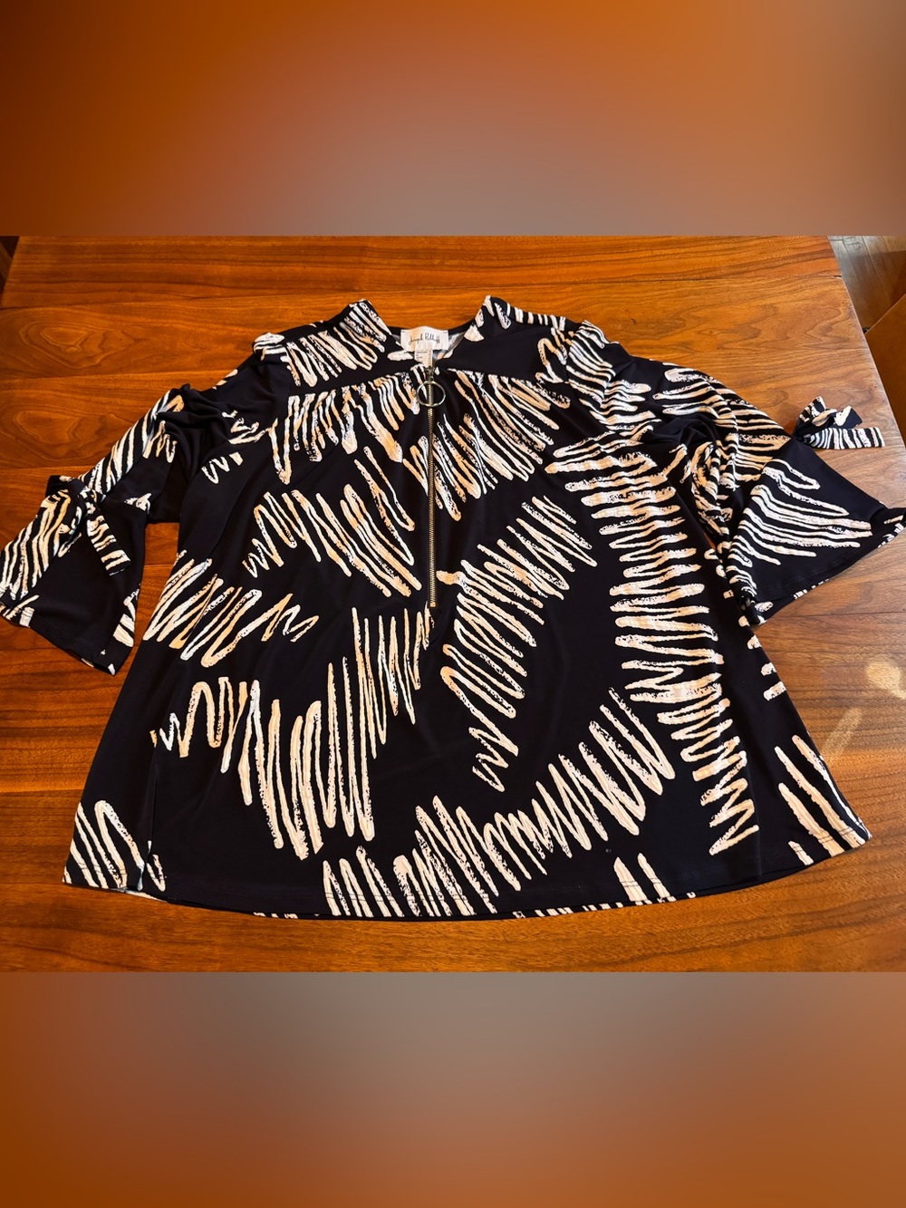 Joseph Ribkoff Graphic Scribble Retro Top with Zip and Bow Sleeves Sz 18 Sm Flaw